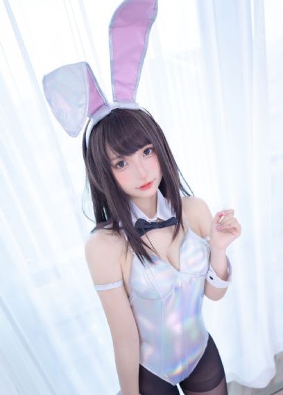 美女艹逼视频_4K在线观看完整版