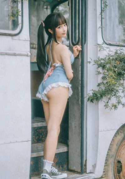 丛林三级肉体电影观看_1080神马影院手机在线