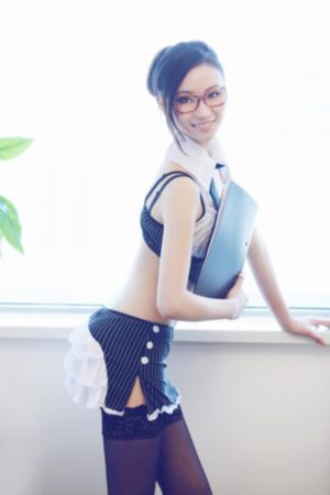 年轻漂亮保姆的味道完整版_剧情片手机免费观看完整