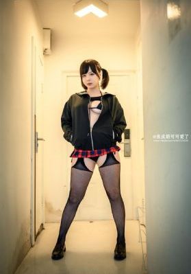 站起来一条缝蹲下一个洞是什么_BD完整在线观看
